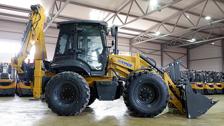  Экскаватор-погрузчик HYPER H695F арт. 10000018 низкие цены 