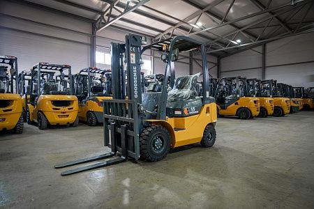  Дизельный погрузчик GOODSENSE FD15 1,5т 3,0м Yanmar Арт 444721 низкие цены 